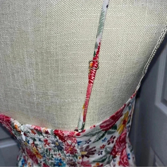 Moodie The Lauren Midi Dress, Floral, adjustable spaghetti strap , lined - Picture 3 of 12